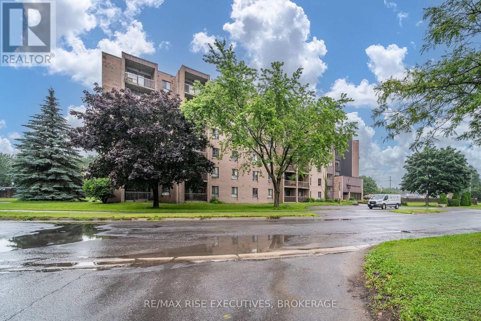 507 - 17 Eldon Hall Place, Kingston, Ontario K7M 7H5 - Photo 31 - X12819282