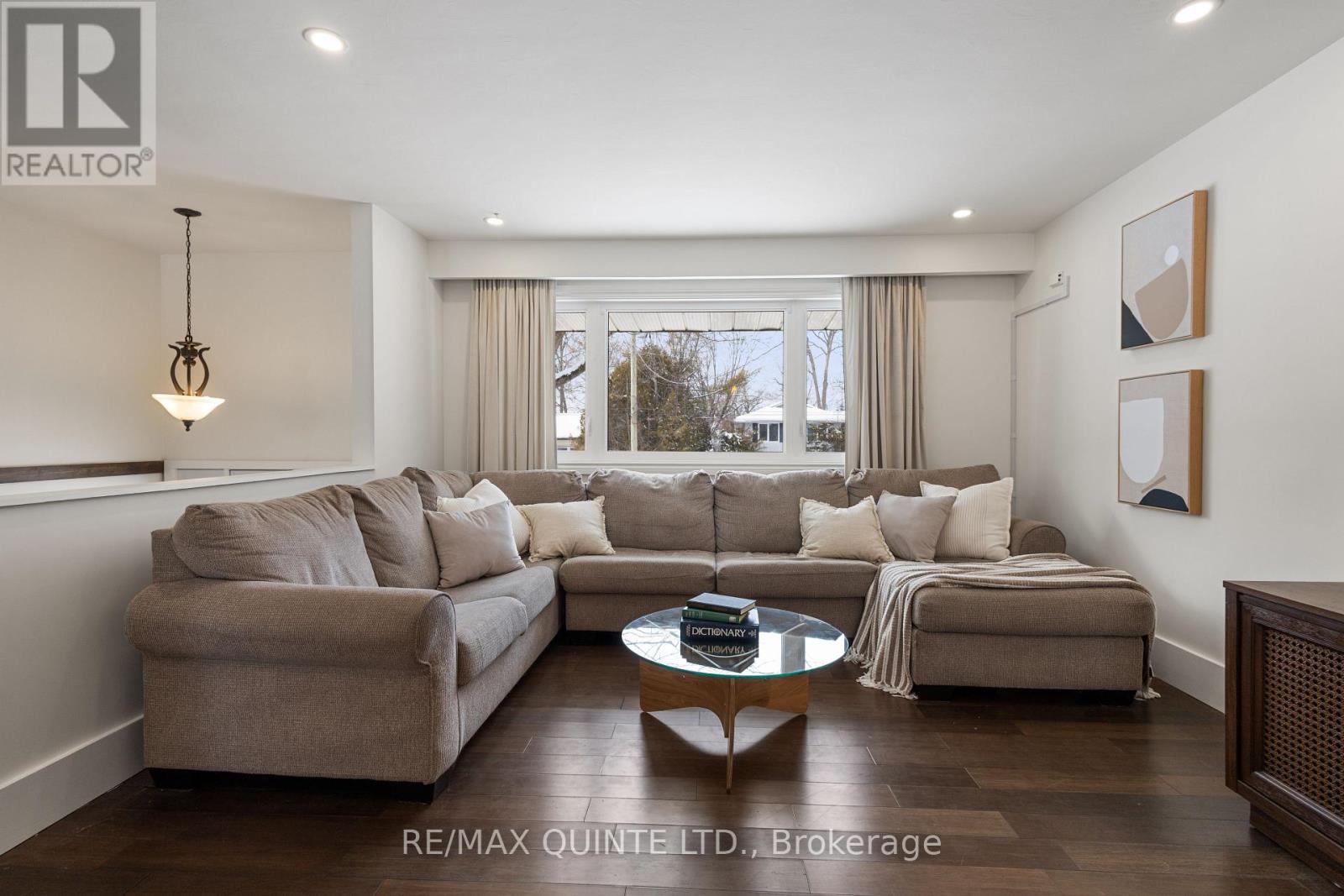 20 Taylor Drive, Prince Edward County (Ameliasburg Ward), Ontario  K8N 4Z7 - Photo 15 - X12819260