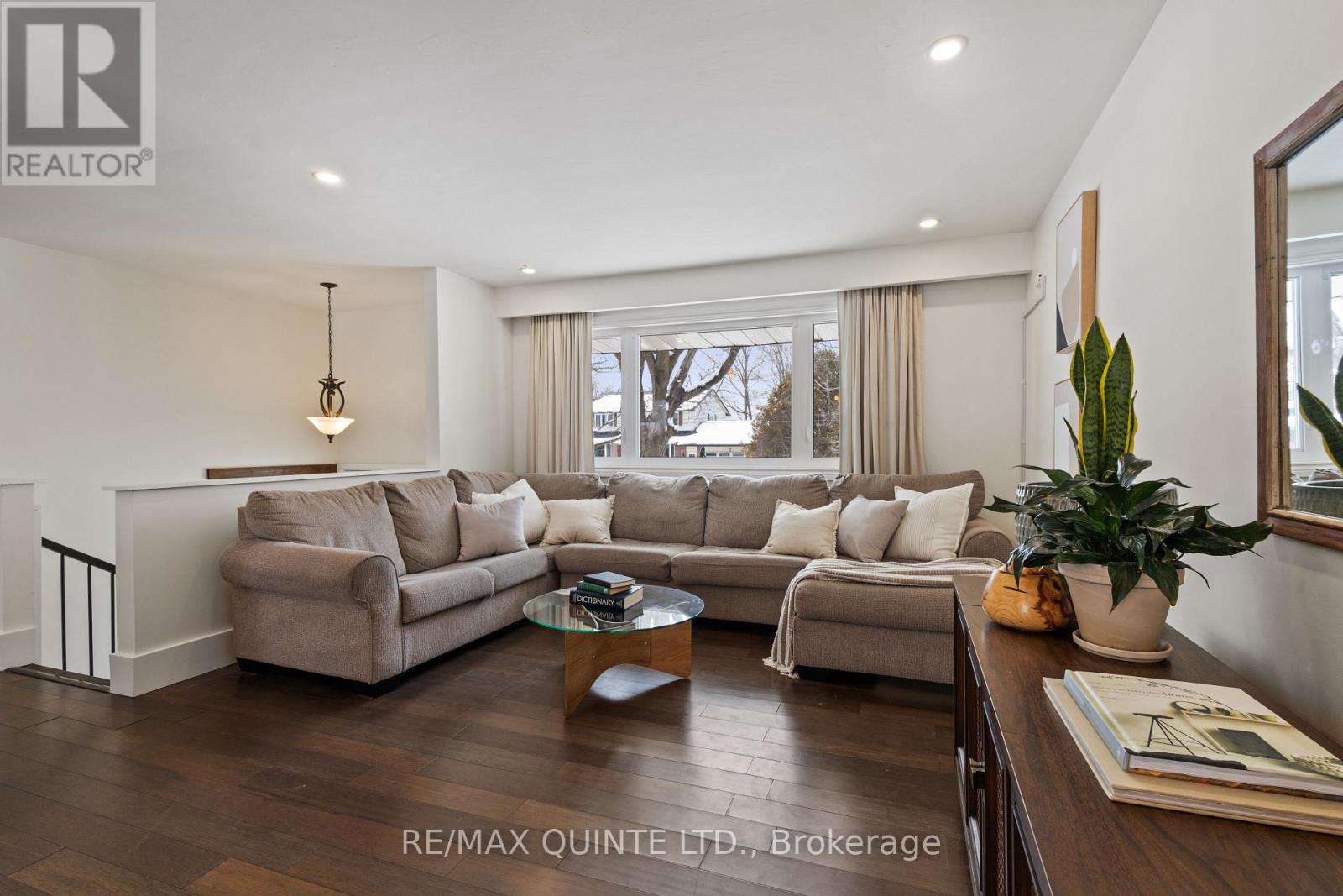 20 Taylor Drive, Prince Edward County (Ameliasburg Ward), Ontario  K8N 4Z7 - Photo 16 - X12819260