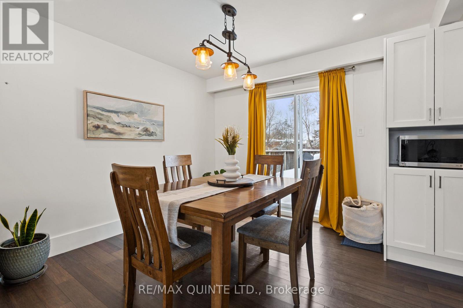 20 Taylor Drive, Prince Edward County (Ameliasburg Ward), Ontario  K8N 4Z7 - Photo 18 - X12819260