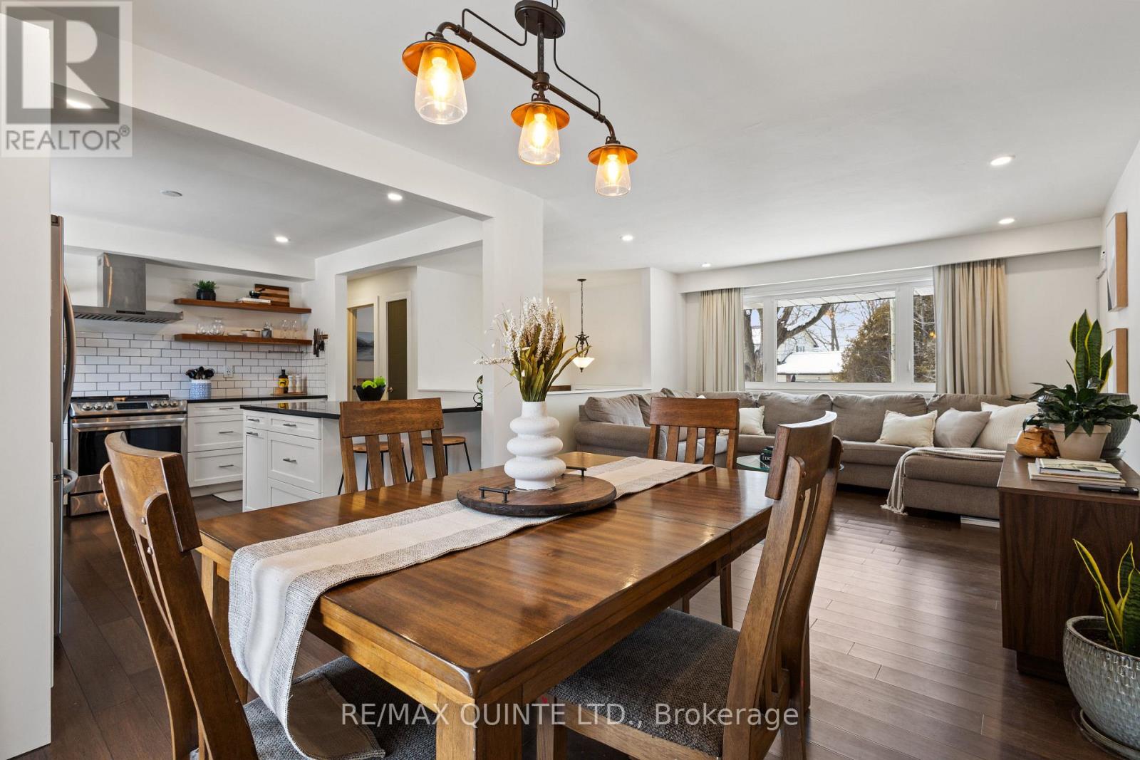 20 Taylor Drive, Prince Edward County (Ameliasburg Ward), Ontario  K8N 4Z7 - Photo 19 - X12819260