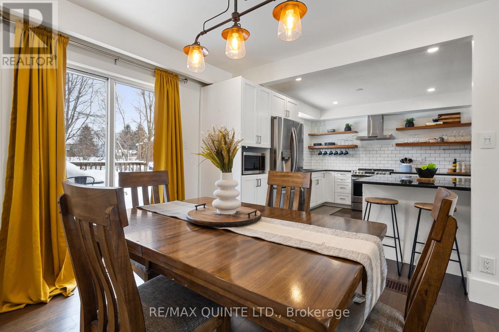 20 Taylor Drive, Prince Edward County (Ameliasburg Ward), Ontario  K8N 4Z7 - Photo 20 - X12819260