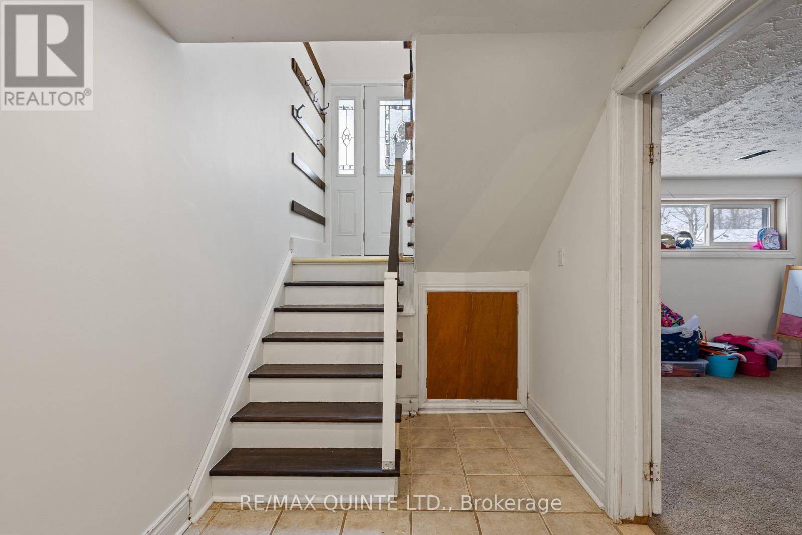 20 Taylor Drive, Prince Edward County (Ameliasburg Ward), Ontario  K8N 4Z7 - Photo 39 - X12819260