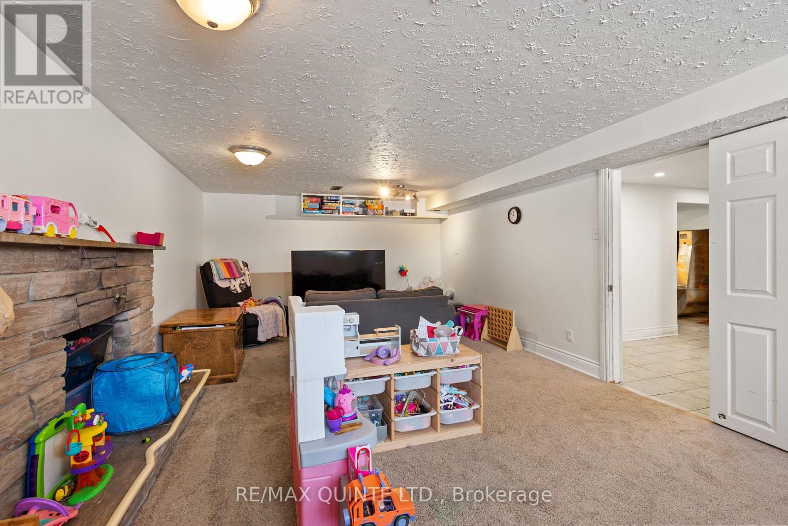 20 Taylor Drive, Prince Edward County (Ameliasburg Ward), Ontario  K8N 4Z7 - Photo 43 - X12819260