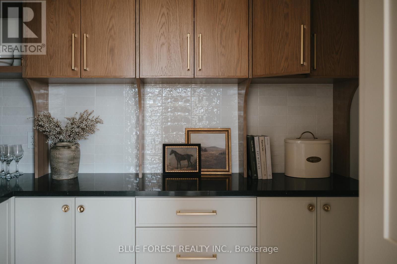 4 Edgeview Crescent, Middlesex Centre, Ontario  N0L 1R0 - Photo 11 - X12819166