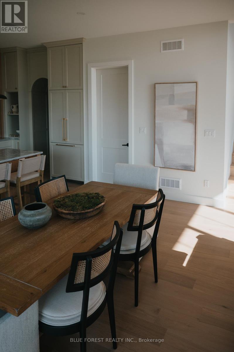 4 Edgeview Crescent, Middlesex Centre, Ontario  N0L 1R0 - Photo 16 - X12819166