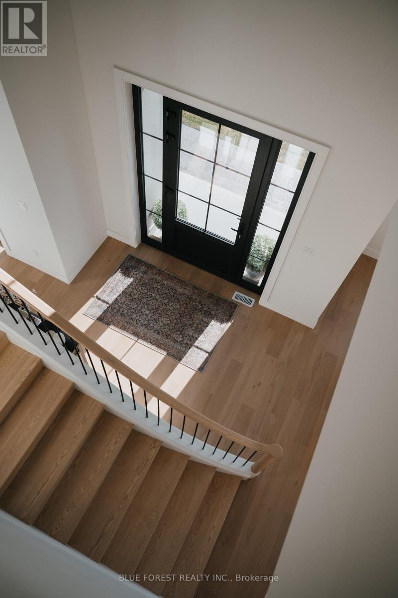 4 Edgeview Crescent, Middlesex Centre, Ontario  N0L 1R0 - Photo 37 - X12819166