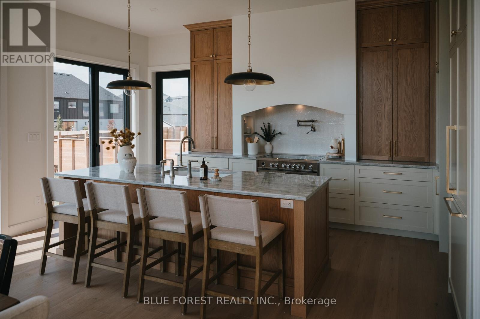 4 Edgeview Crescent, Middlesex Centre, Ontario  N0L 1R0 - Photo 7 - X12819166