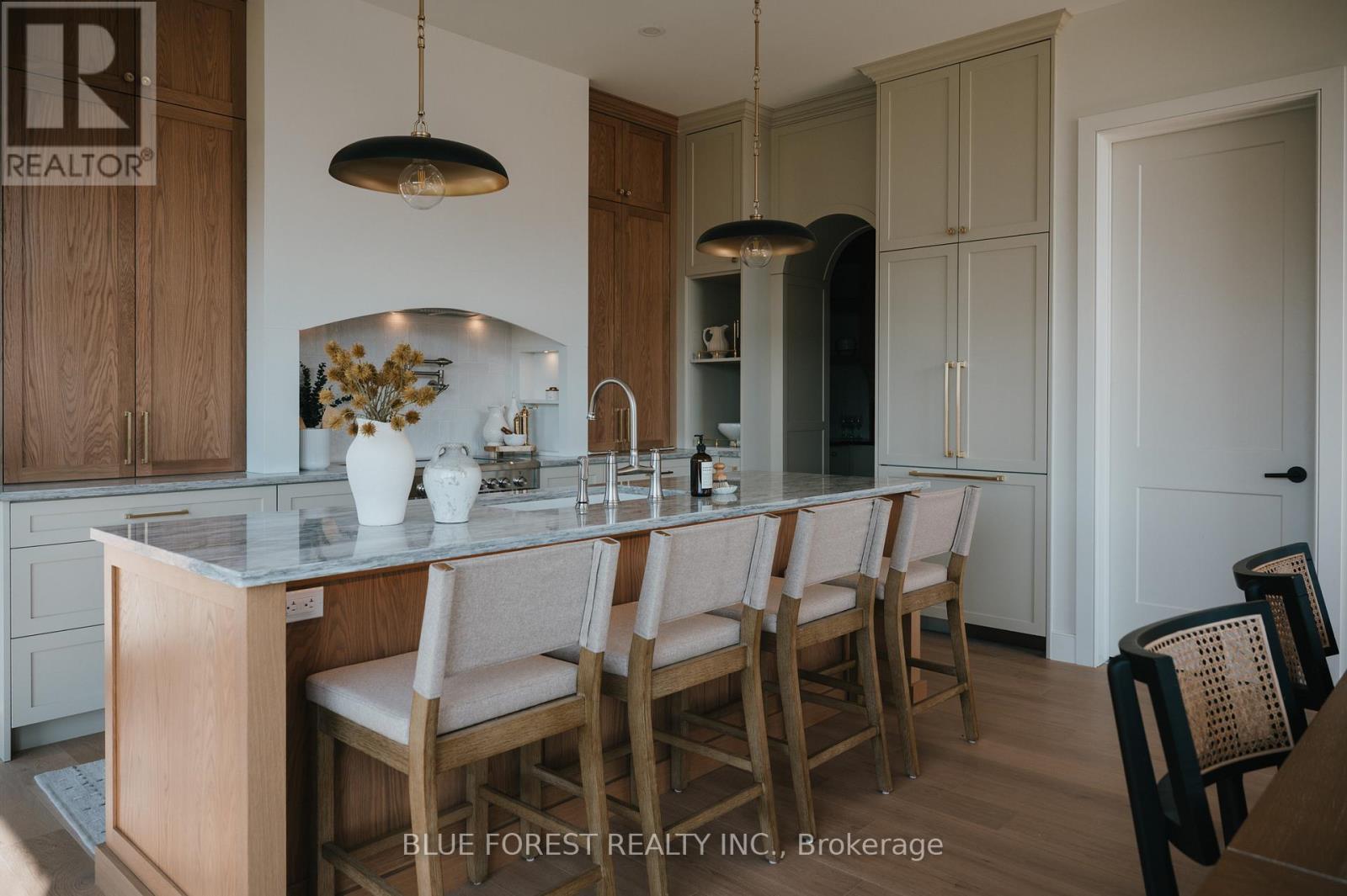 4 Edgeview Crescent, Middlesex Centre, Ontario  N0L 1R0 - Photo 8 - X12819166