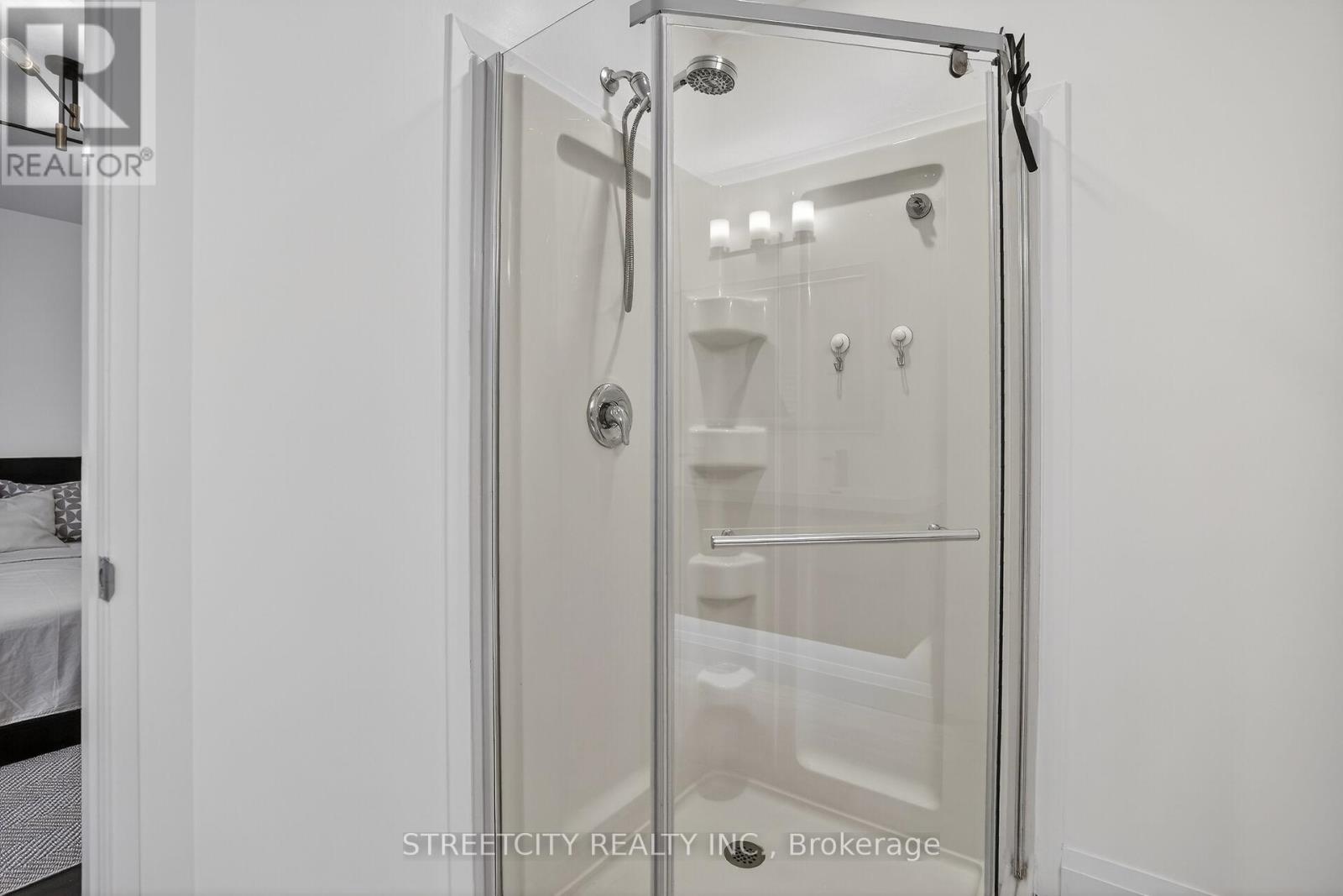 647 Blackacres Boulevard, London North, Ontario  N6G 0V2 - Photo 17 - X12819184