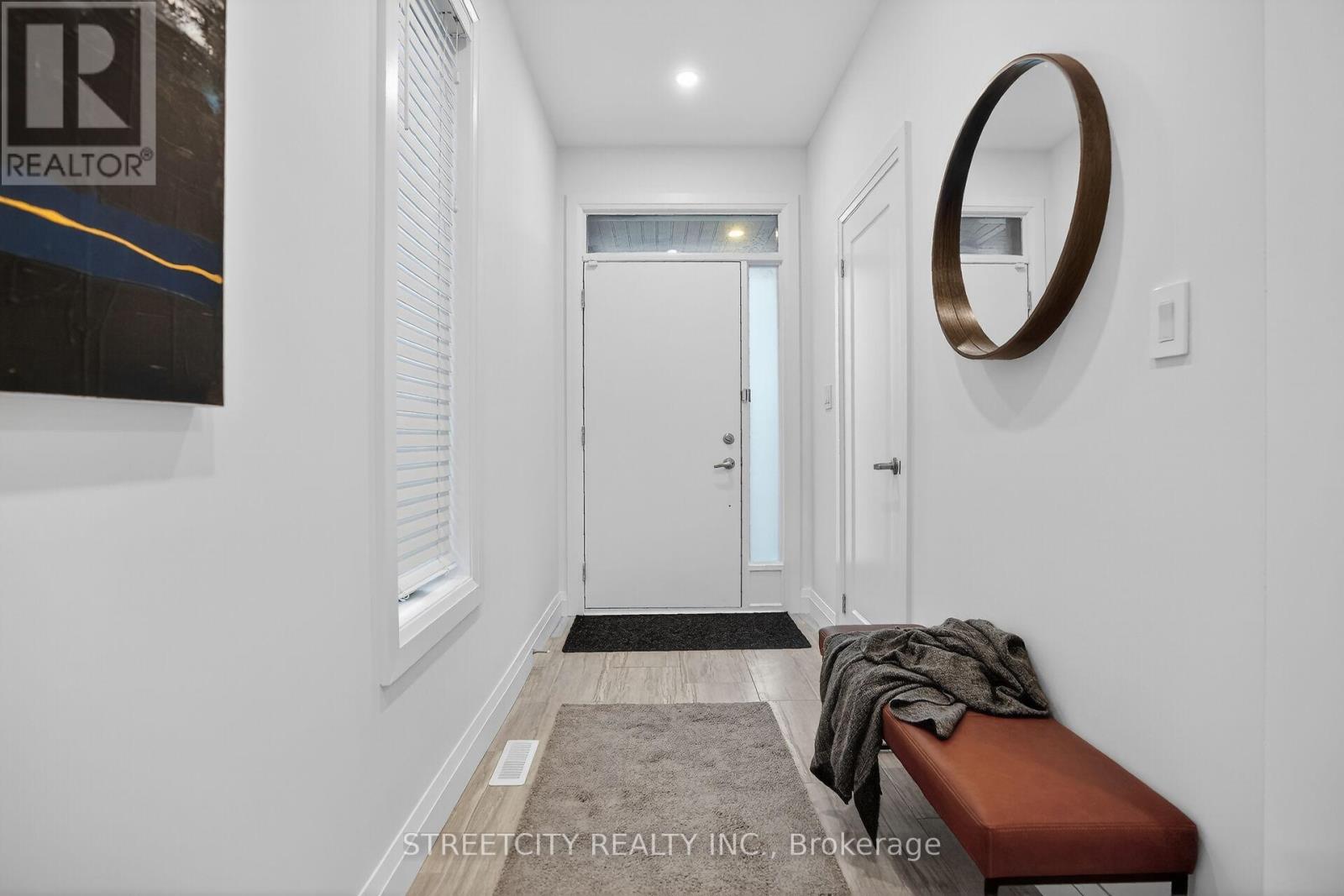 647 Blackacres Boulevard, London North, Ontario  N6G 0V2 - Photo 3 - X12819184