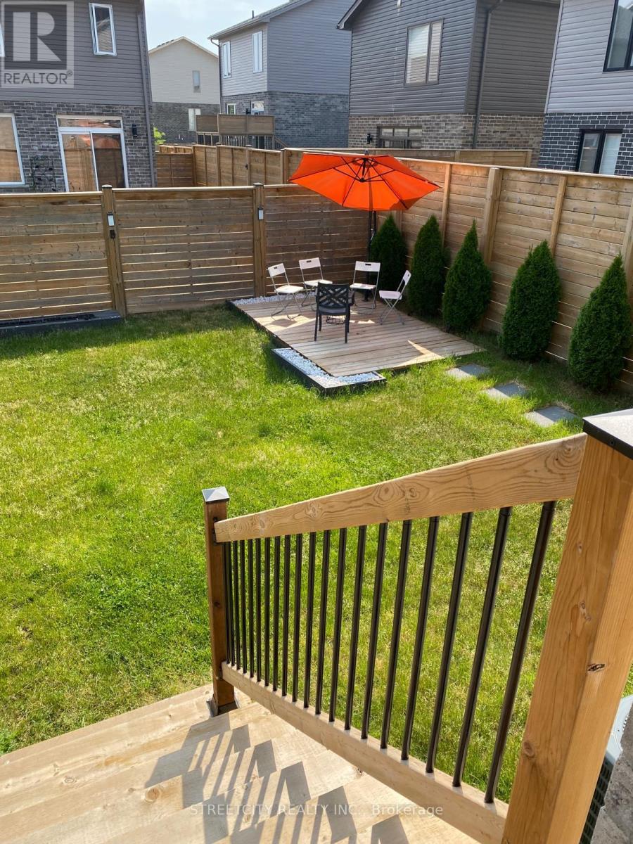 647 Blackacres Boulevard, London North, Ontario  N6G 0V2 - Photo 40 - X12819184