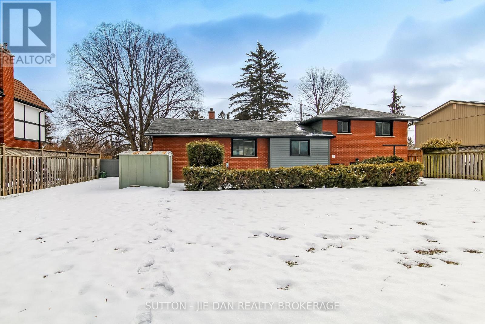 12 Field Road, London South, Ontario  N6P 1C5 - Photo 25 - X12819252