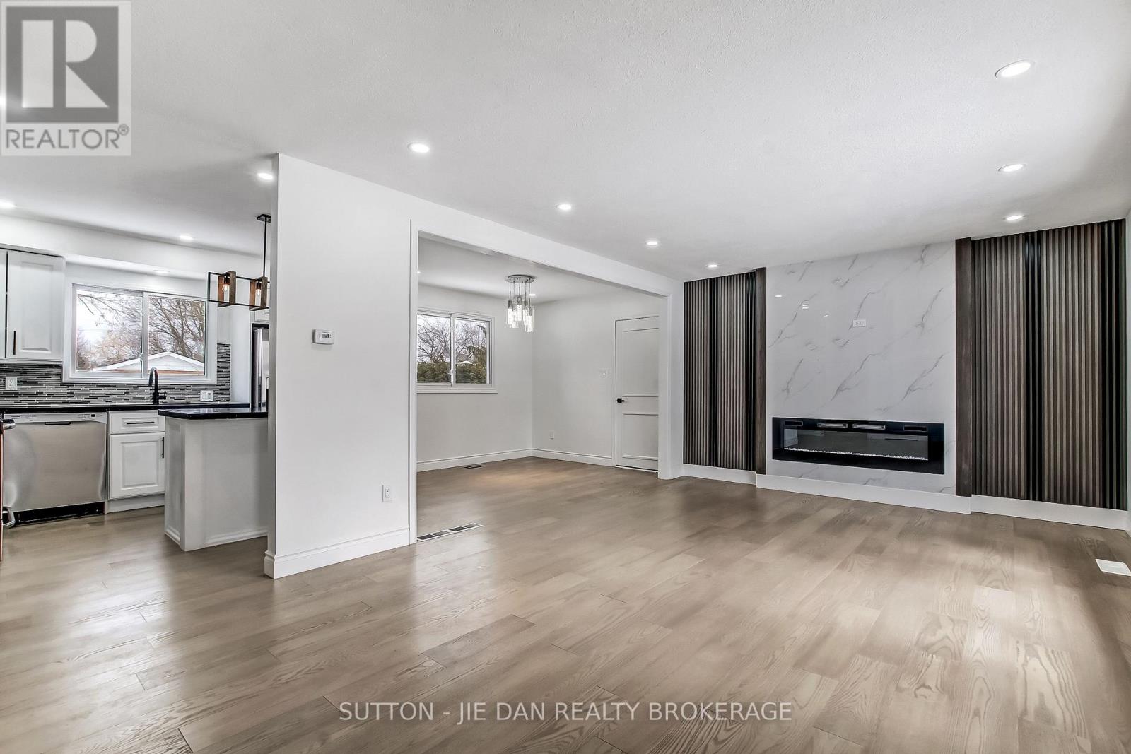 12 Field Road, London South, Ontario  N6P 1C5 - Photo 7 - X12819252