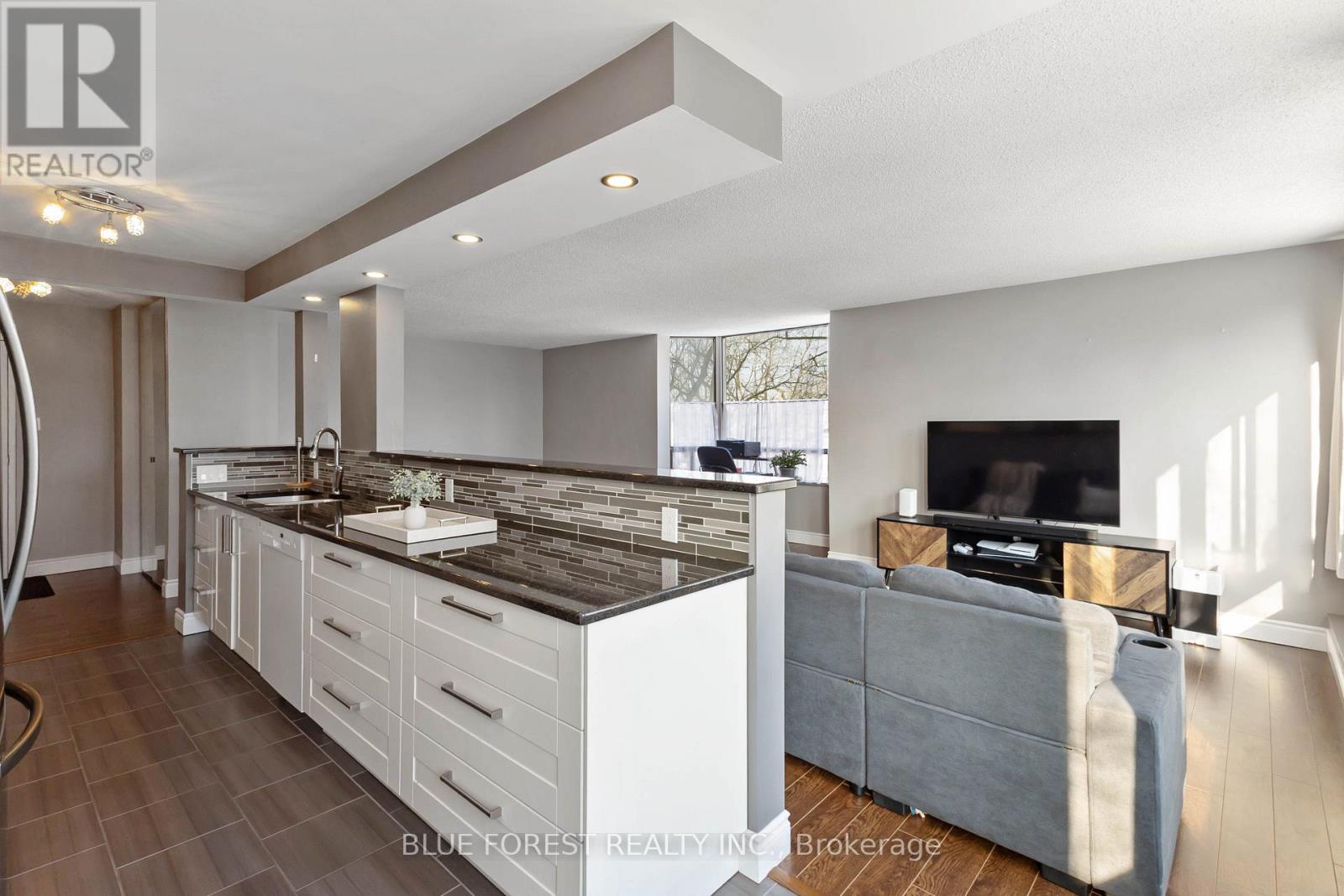 510 - 570 Proudfoot Lane, London North, Ontario  N6H 4Z1 - Photo 10 - X12819370