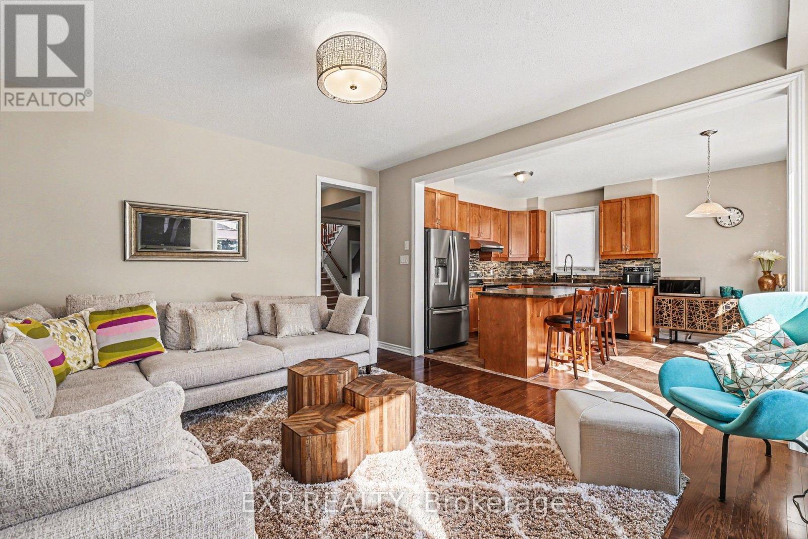 90 Switch Grass Crescent, Ottawa, Ontario  K2J 5Z3 - Photo 12 - X12819118