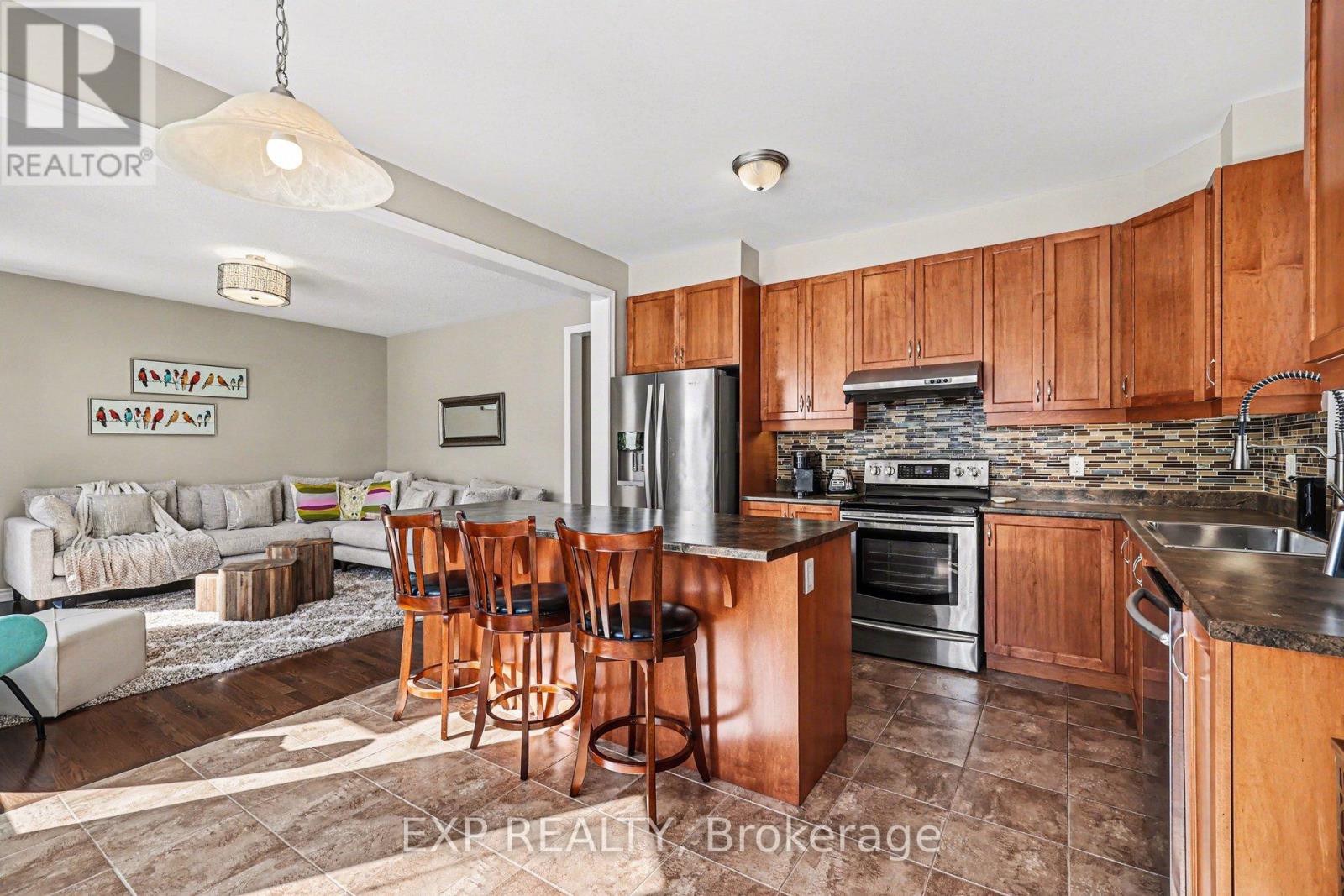 90 Switch Grass Crescent, Ottawa, Ontario  K2J 5Z3 - Photo 7 - X12819118