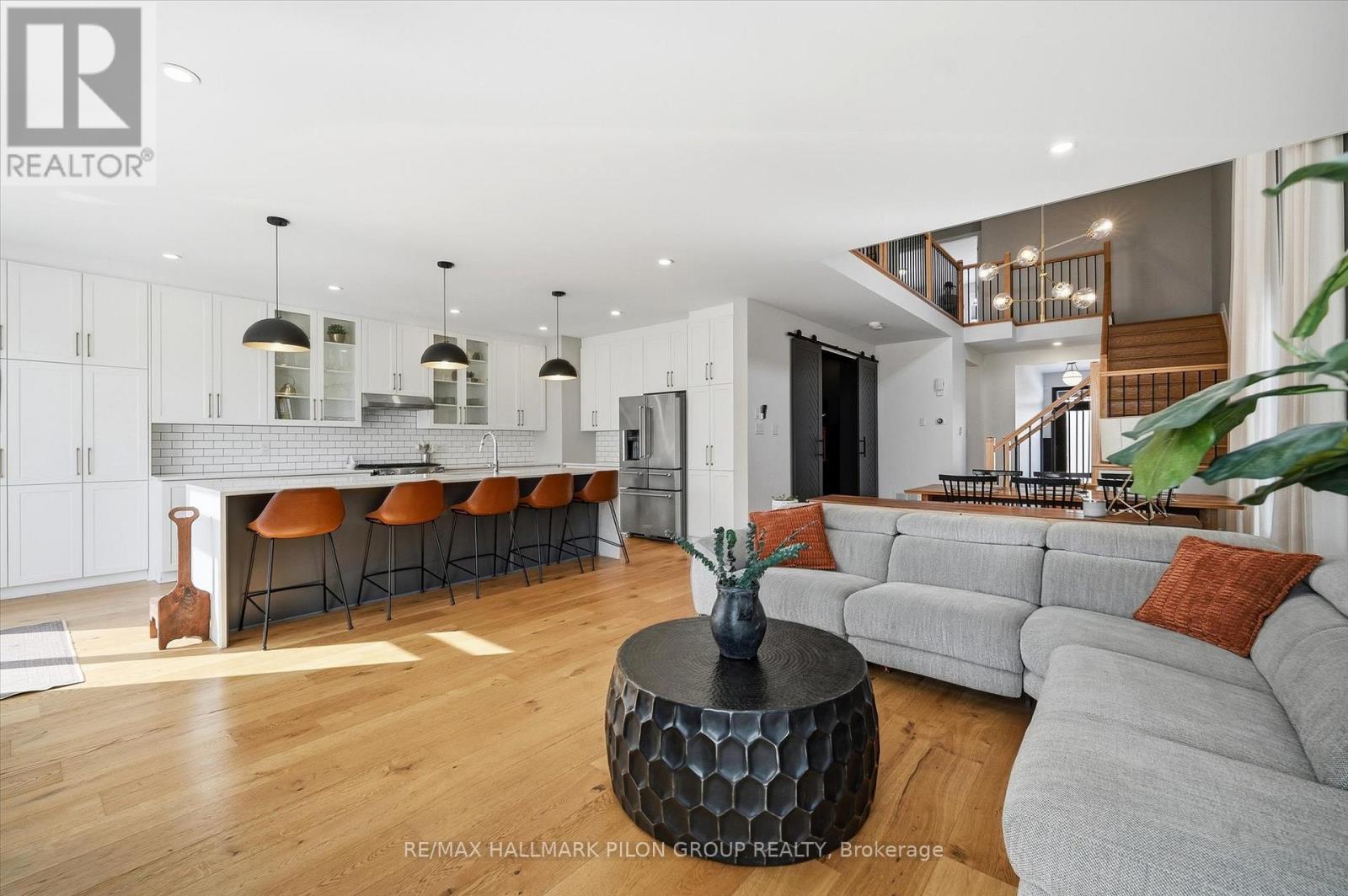 274 Shinleaf Crescent, Ottawa, Ontario  K1W 0J2 - Photo 6 - X12819148