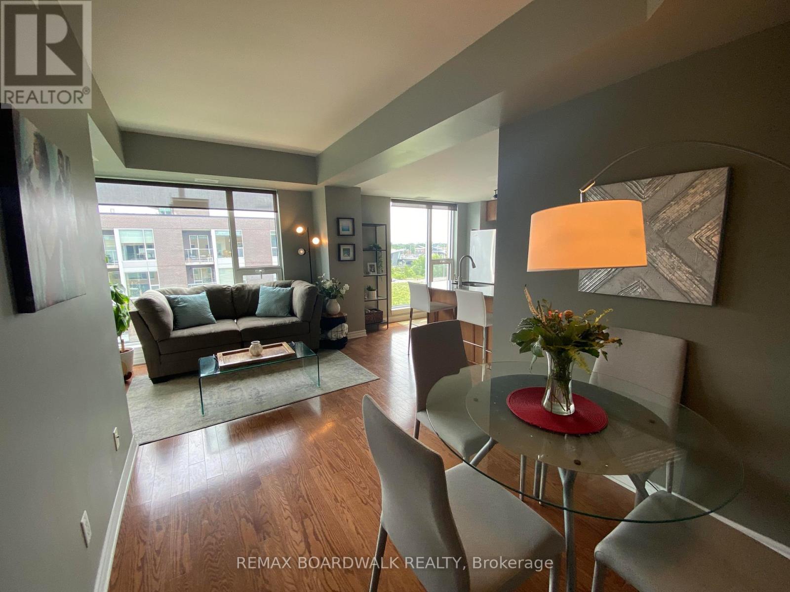 610 - 250 Lett Street, Ottawa, Ontario  K1R 0A8 - Photo 4 - X12819230