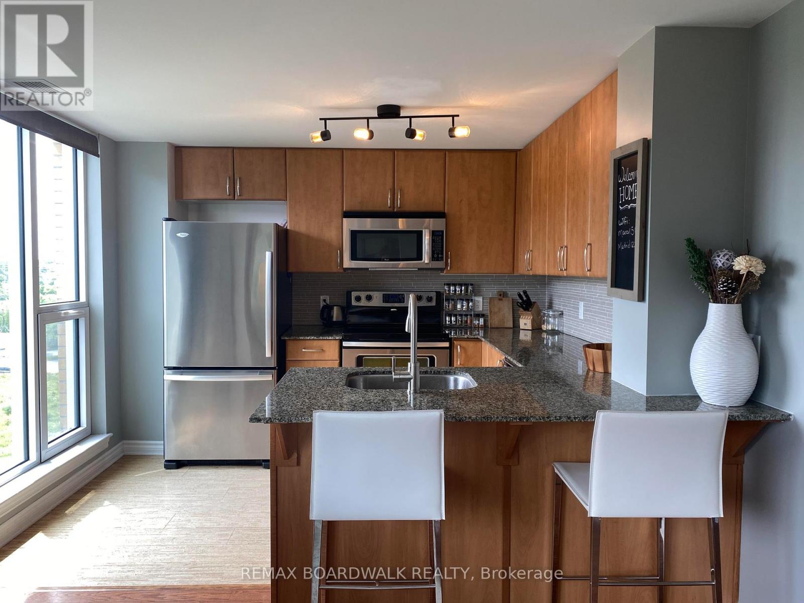 610 - 250 Lett Street, Ottawa, Ontario  K1R 0A8 - Photo 6 - X12819230