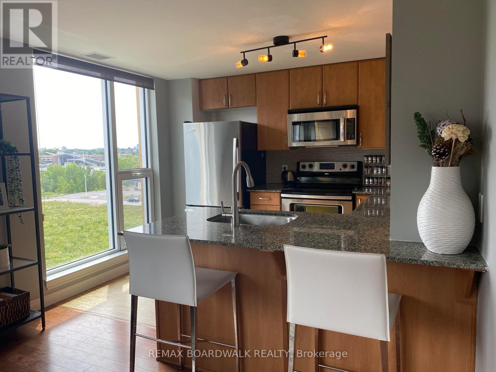 610 - 250 Lett Street, Ottawa, Ontario  K1R 0A8 - Photo 7 - X12819230