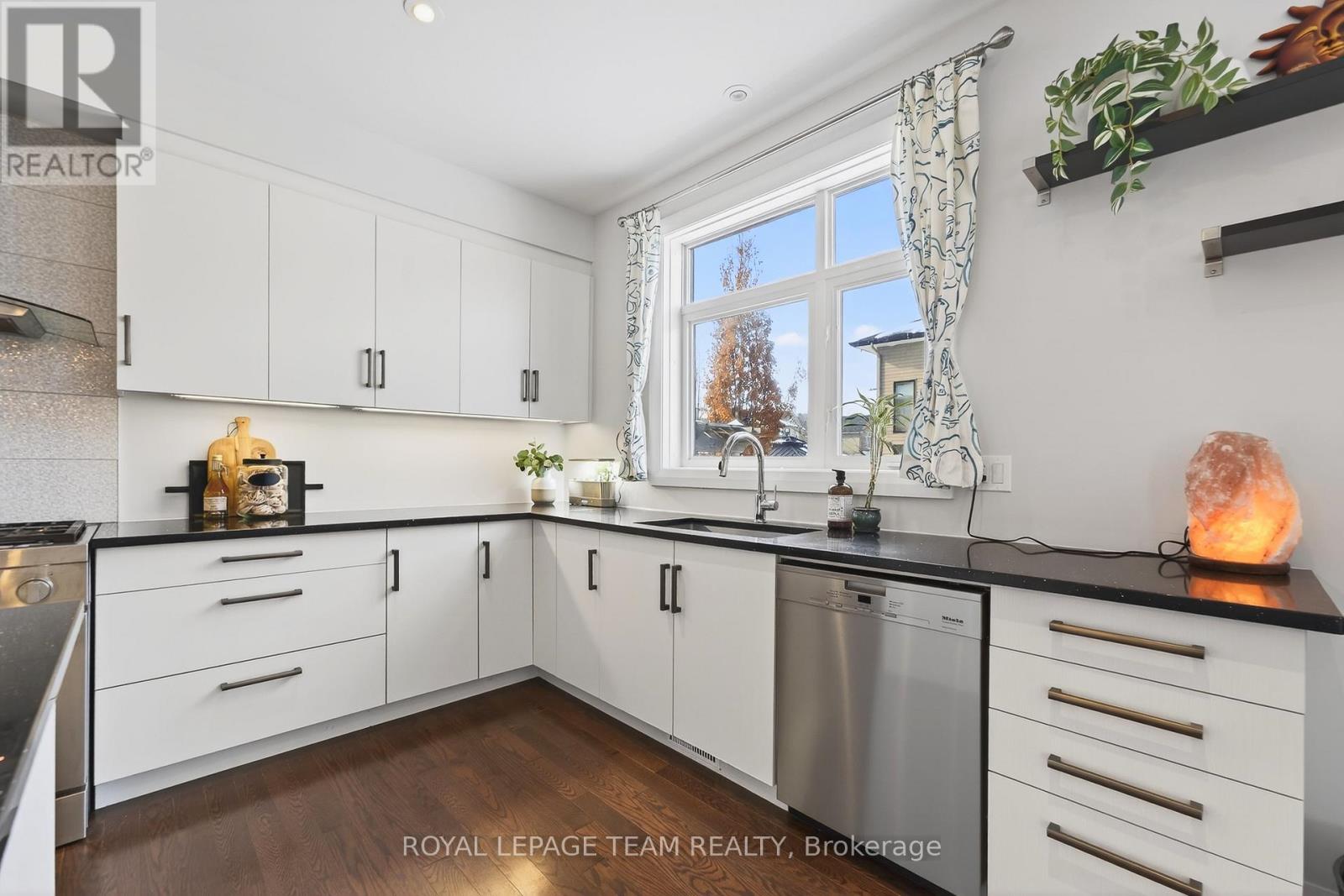 138 Stonemeadow Drive, Ottawa, Ontario  K2M 0G9 - Photo 16 - X12819246