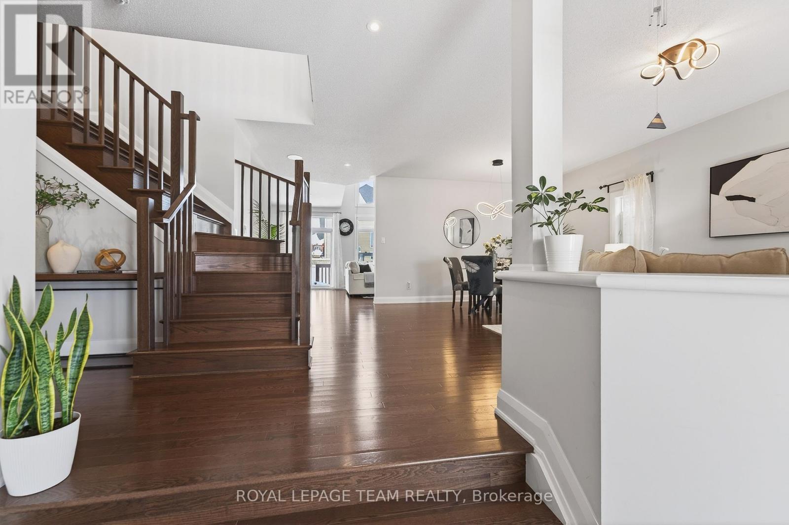 138 Stonemeadow Drive, Ottawa, Ontario  K2M 0G9 - Photo 6 - X12819246