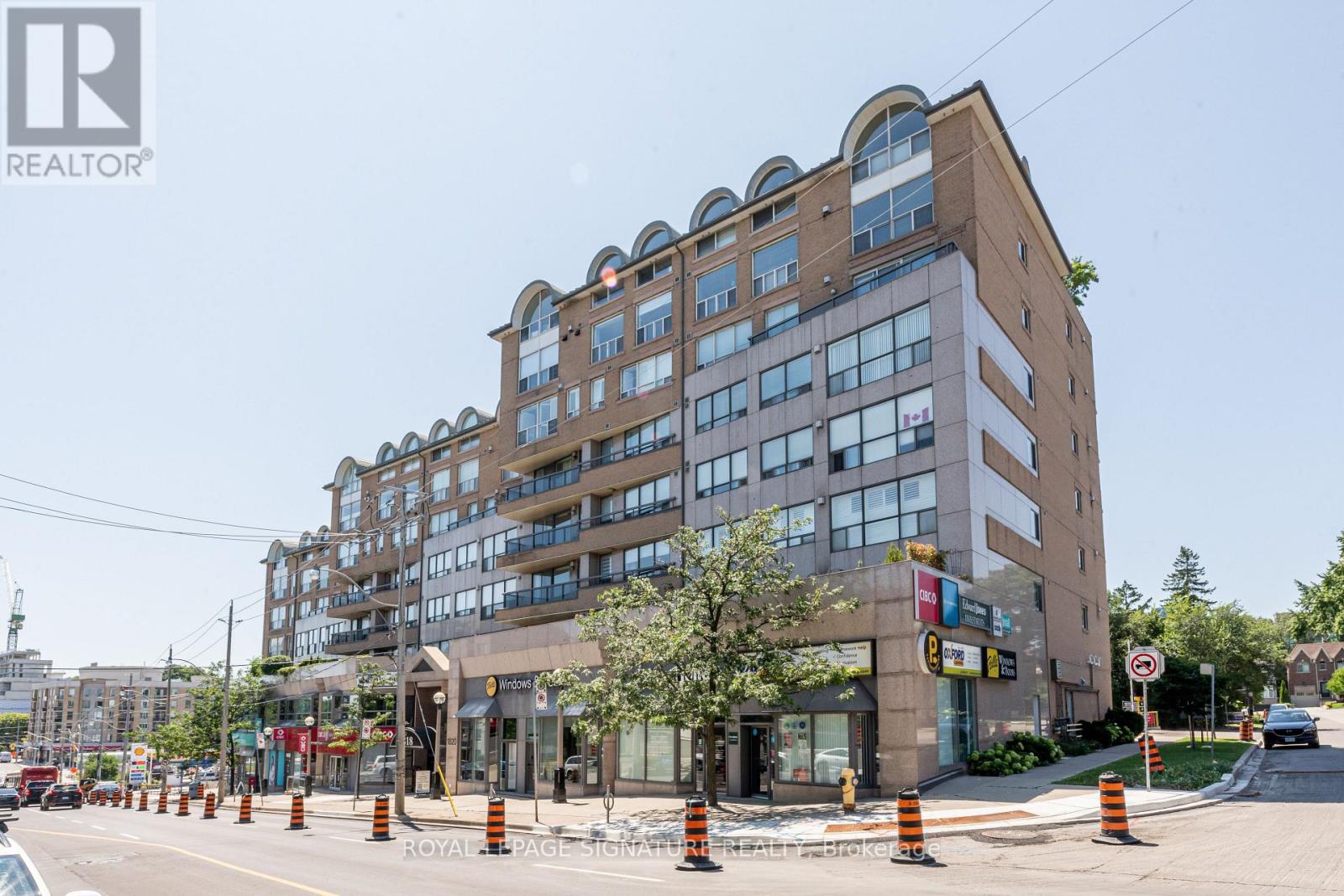 401 - 1818 Bayview Avenue, Toronto, Ontario  M4G 4G6 - Photo 2 - C12819086