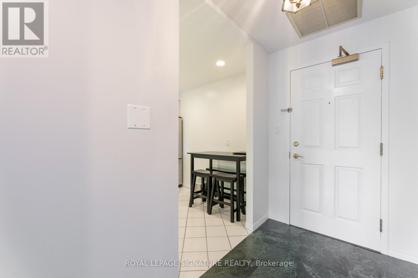 401 - 1818 Bayview Avenue, Toronto, Ontario  M4G 4G6 - Photo 8 - C12819086