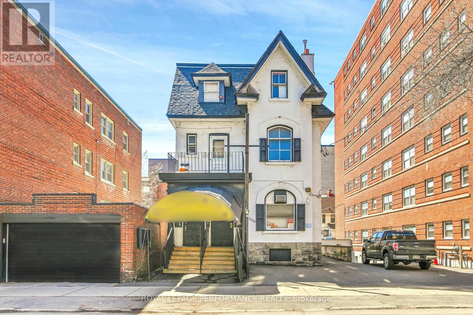 200 Metcalfe Street, Ottawa, Ontario K2P 1P7 - Photo 1 - X12812924