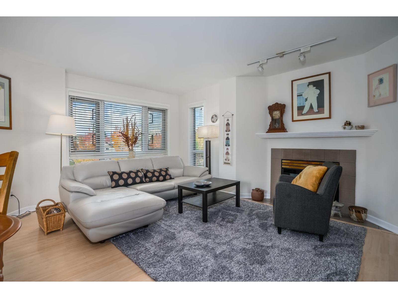 406 9970 148 Street, Surrey, British Columbia  V3R 0P9 - Photo 4 - R3092616