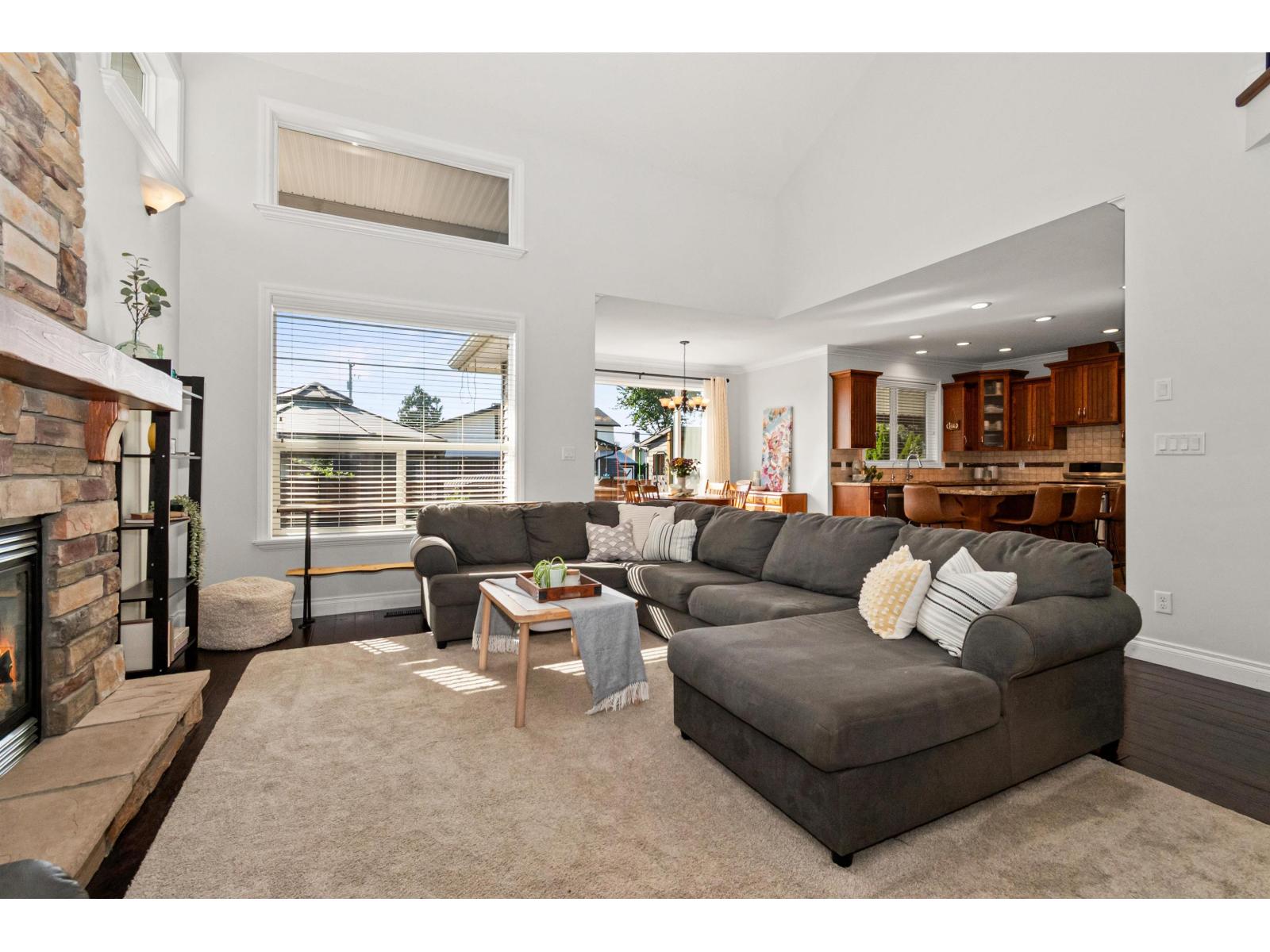 45748 Safflower Crescent, Sardis South, Chilliwack, British Columbia  V2R 0H6 - Photo 5 - R3090955