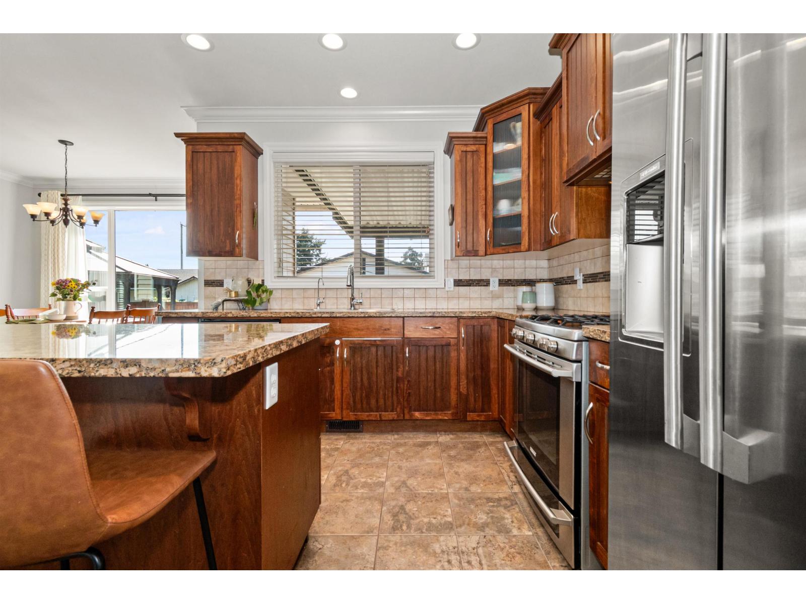 45748 Safflower Crescent, Sardis South, Chilliwack, British Columbia  V2R 0H6 - Photo 10 - R3090955