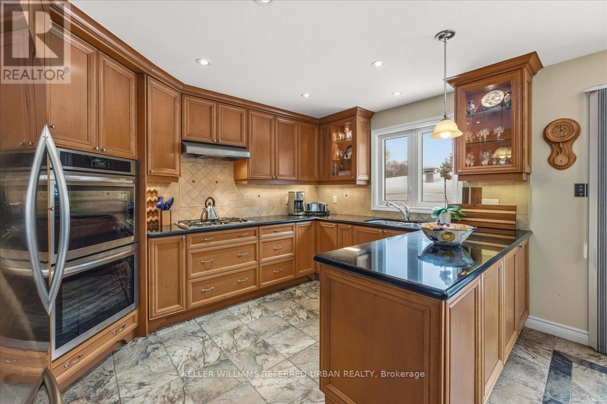 209 Ellerslie Avenue, Toronto, Ontario  M2N 1Y3 - Photo 15 - C12819178