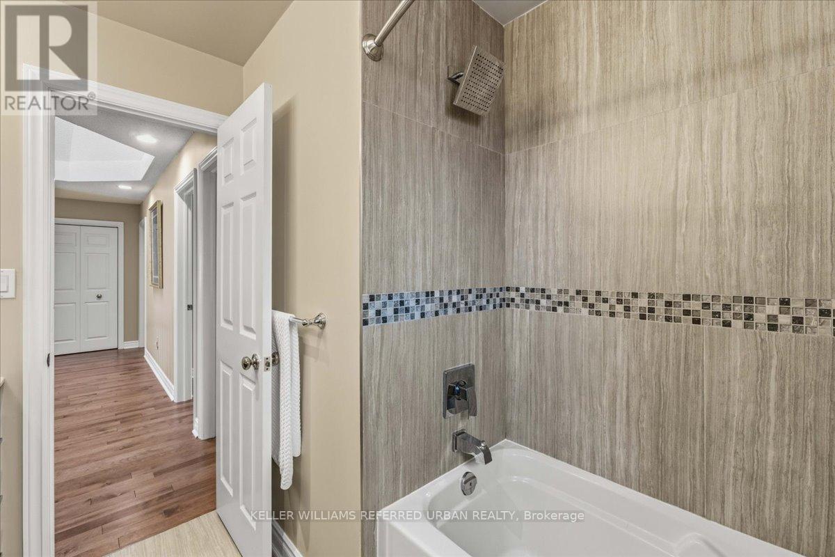 209 Ellerslie Avenue, Toronto, Ontario  M2N 1Y3 - Photo 37 - C12819178