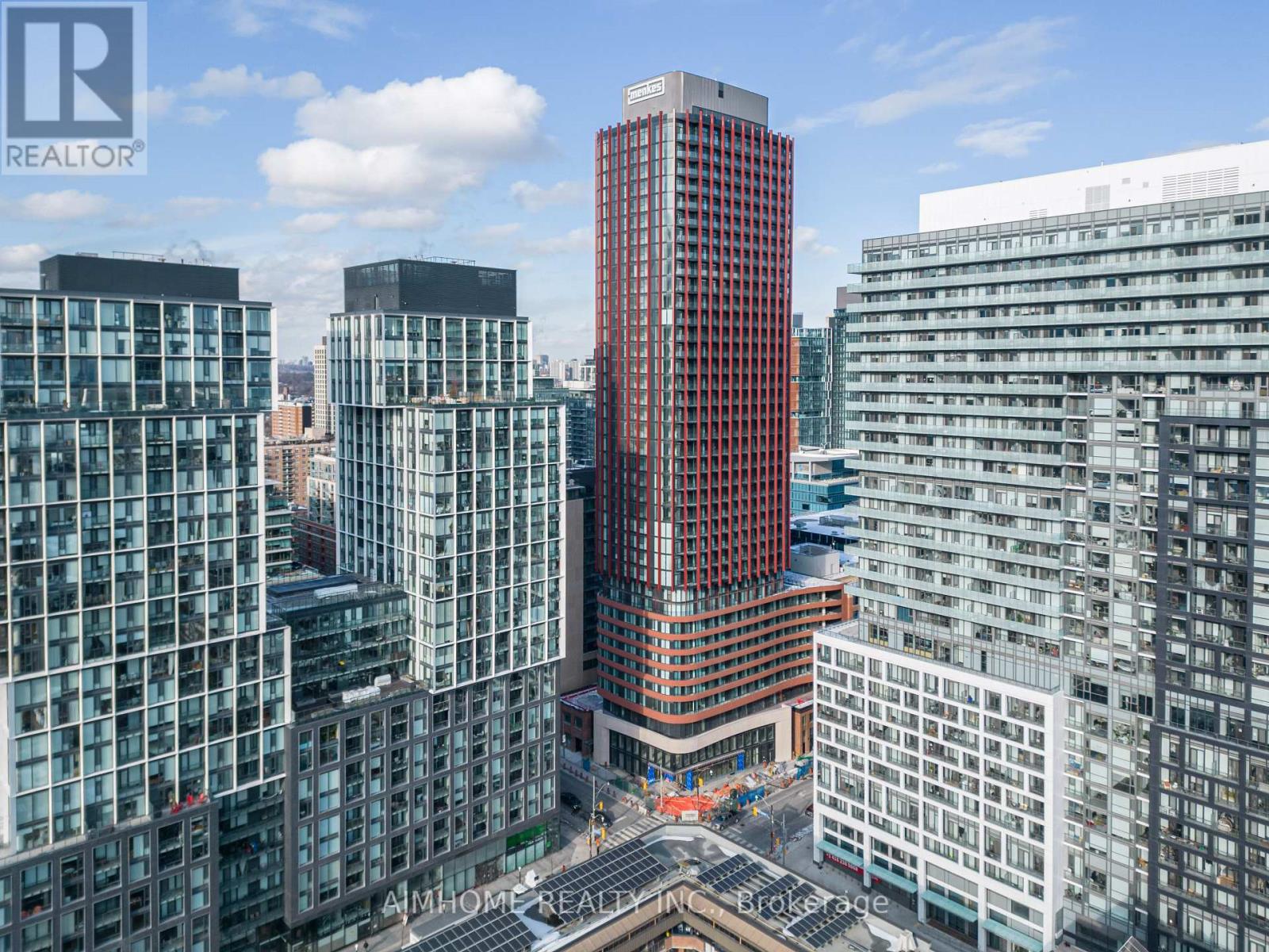 718 - 180 FRONT STREET E