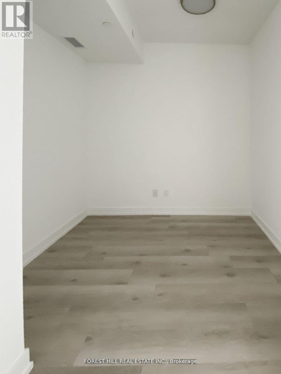 309 - 2000 Bathurst Street, Toronto (Humewood-Cedarvale), Ontario  M5P 0A7 - Photo 5 - C12819316