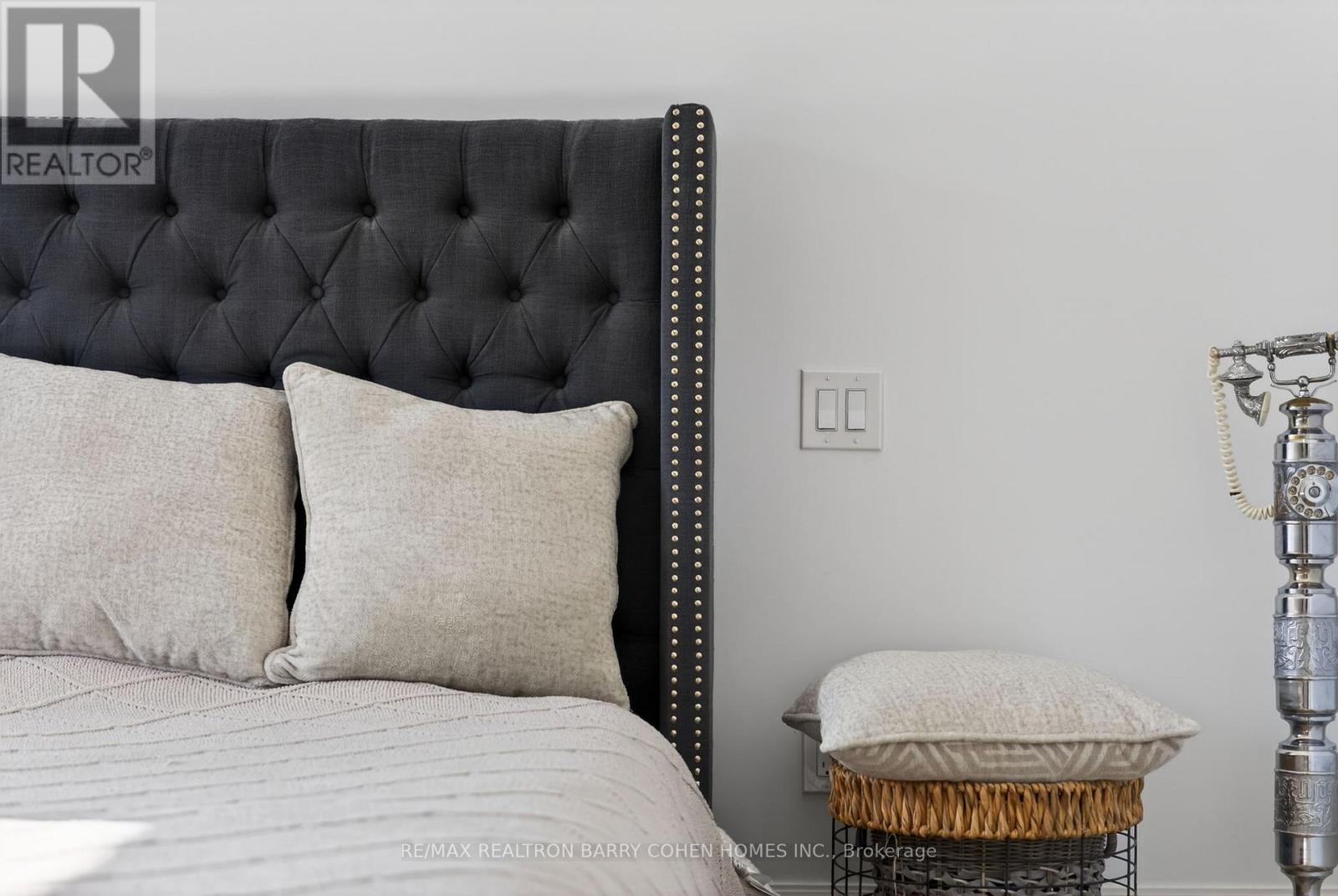 118 Laurentide Drive, Toronto (Parkwoods-Donalda), Ontario  M3A 3E5 - Photo 21 - C12819320