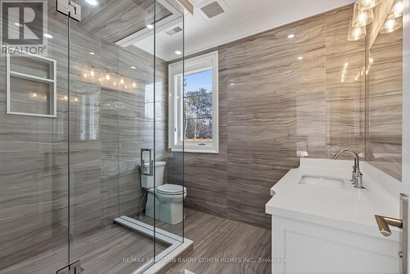 118 Laurentide Drive, Toronto (Parkwoods-Donalda), Ontario  M3A 3E5 - Photo 26 - C12819320