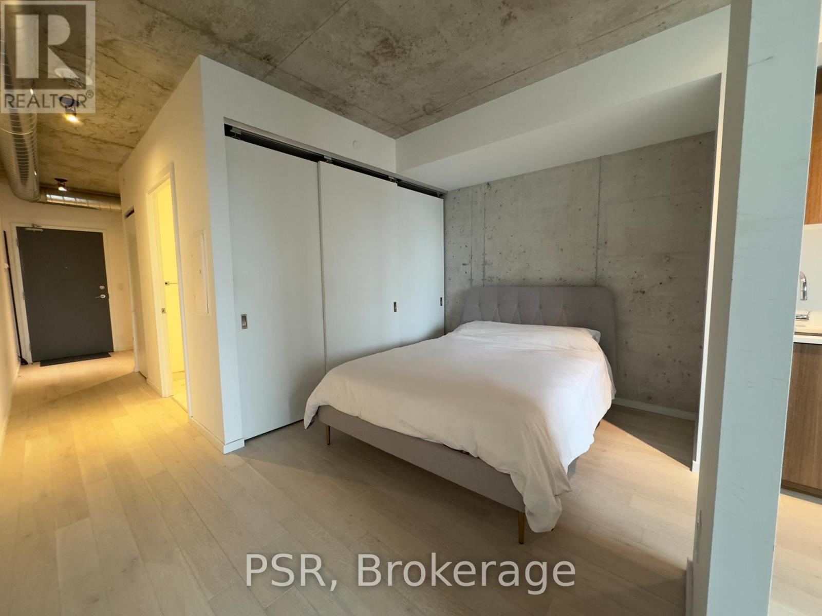 510 - 21 Lawren Harris Square, Toronto (Moss Park), Ontario  M5A 0T4 - Photo 9 - C12819336