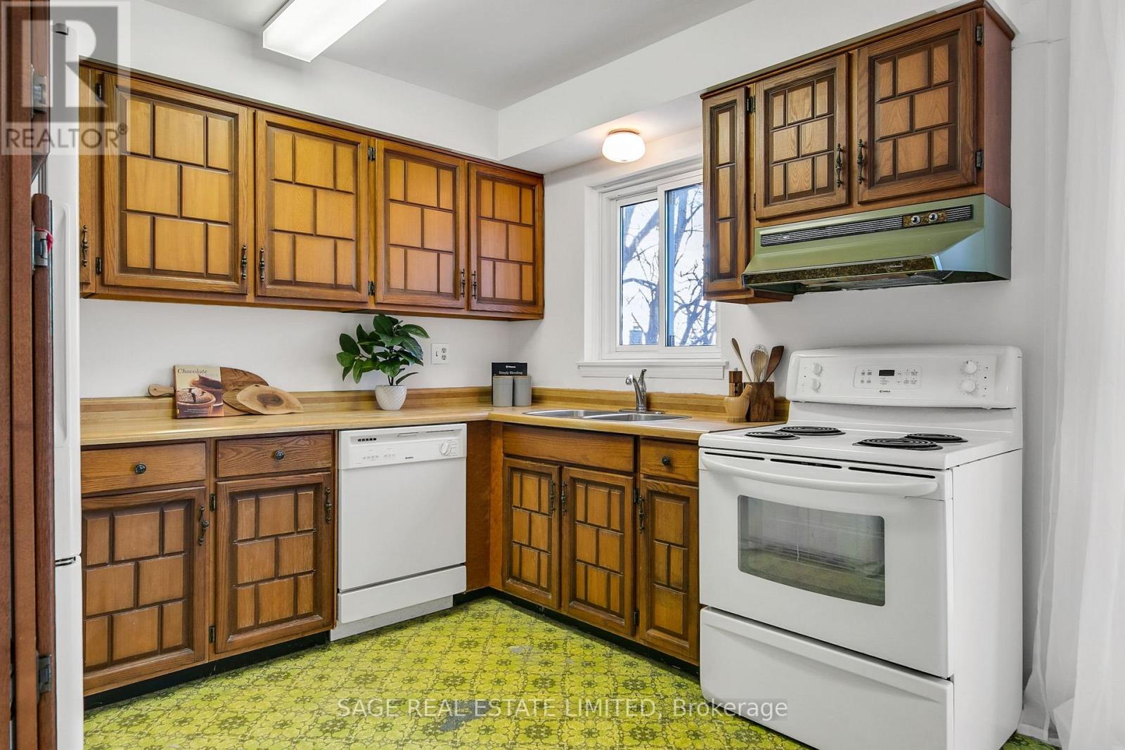 22 Craketts Avenue, Toronto, Ontario  M1S 3W6 - Photo 6 - E12819124