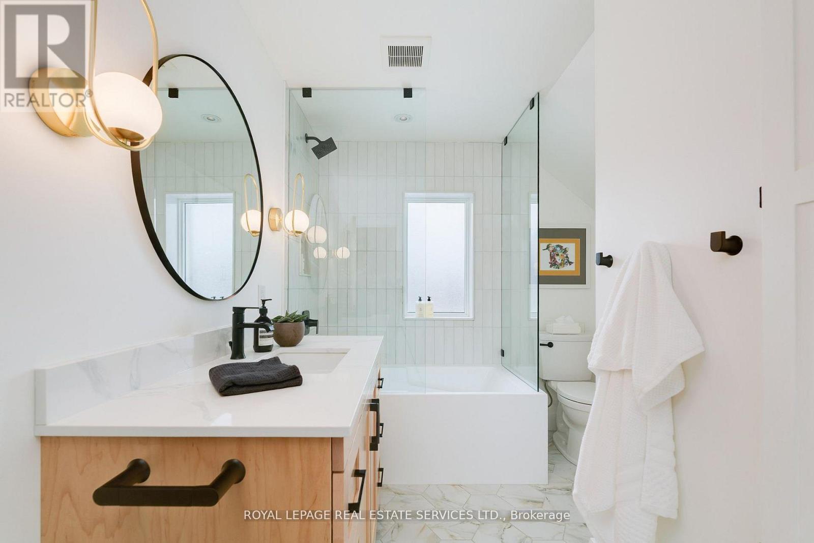 110b Hollis Avenue, Toronto, Ontario  M1N 2C8 - Photo 17 - E12819176