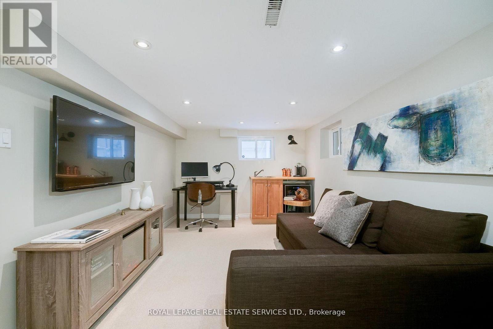 110b Hollis Avenue, Toronto, Ontario  M1N 2C8 - Photo 24 - E12819176