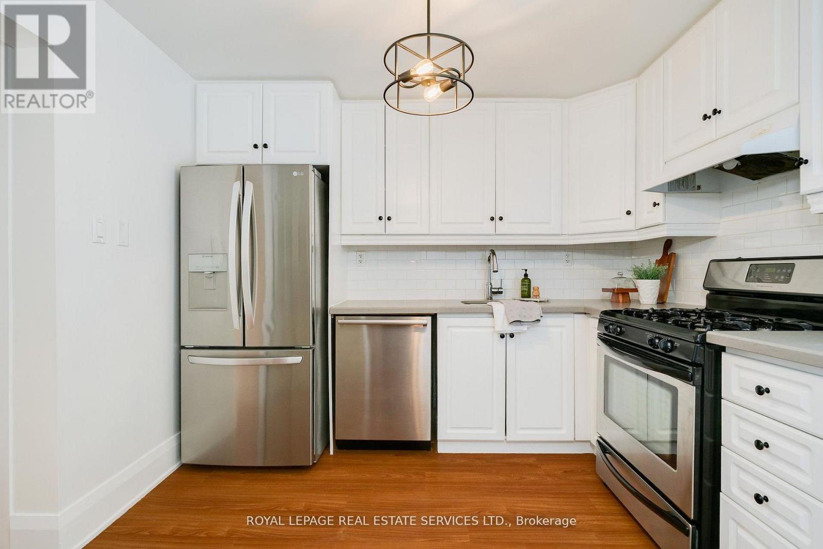 110b Hollis Avenue, Toronto, Ontario  M1N 2C8 - Photo 9 - E12819176