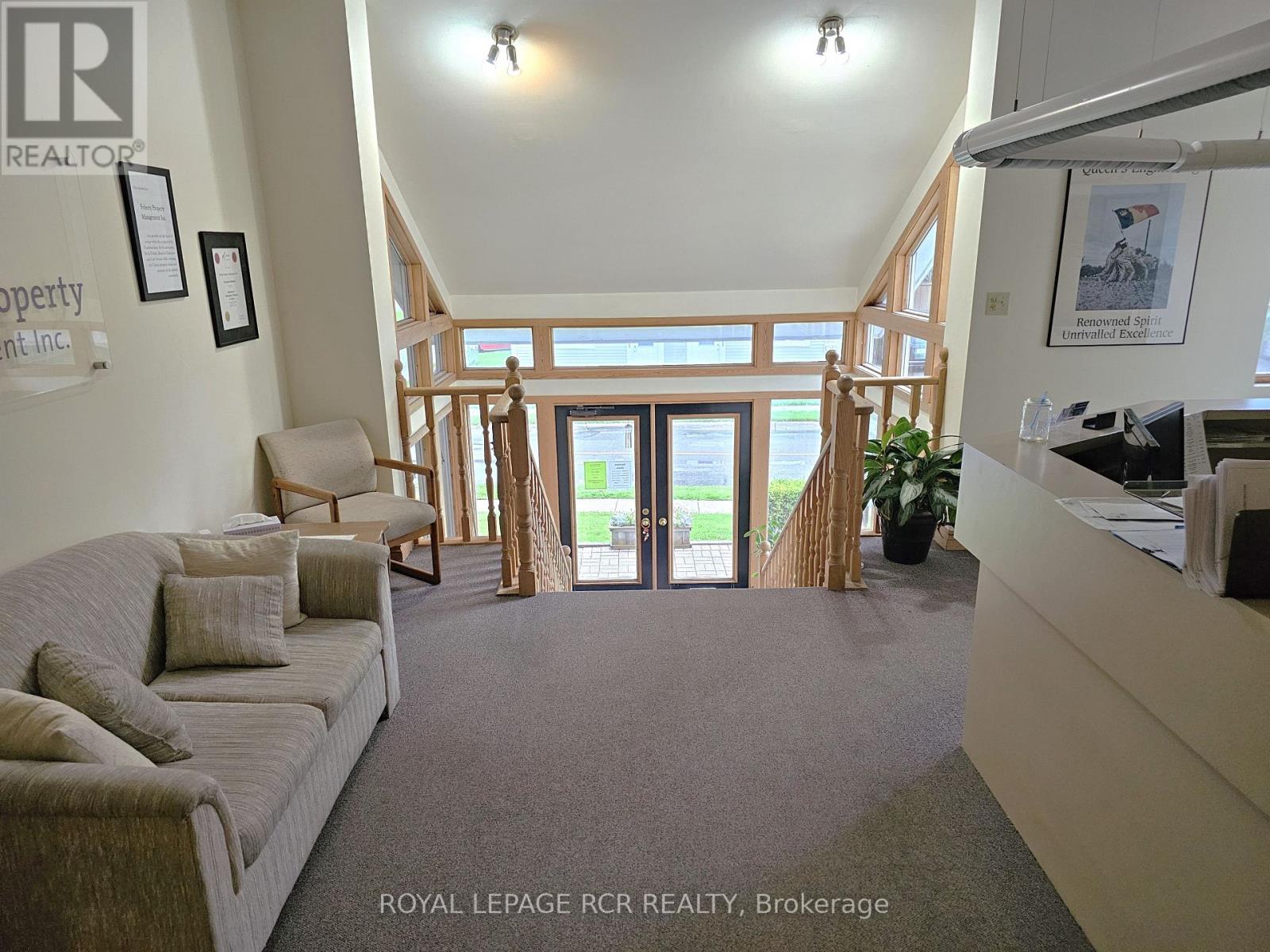 Main 2c - 411 Queen Street, Newmarket (Central Newmarket), Ontario  L3Y 2G9 - Photo 2 - N12819112