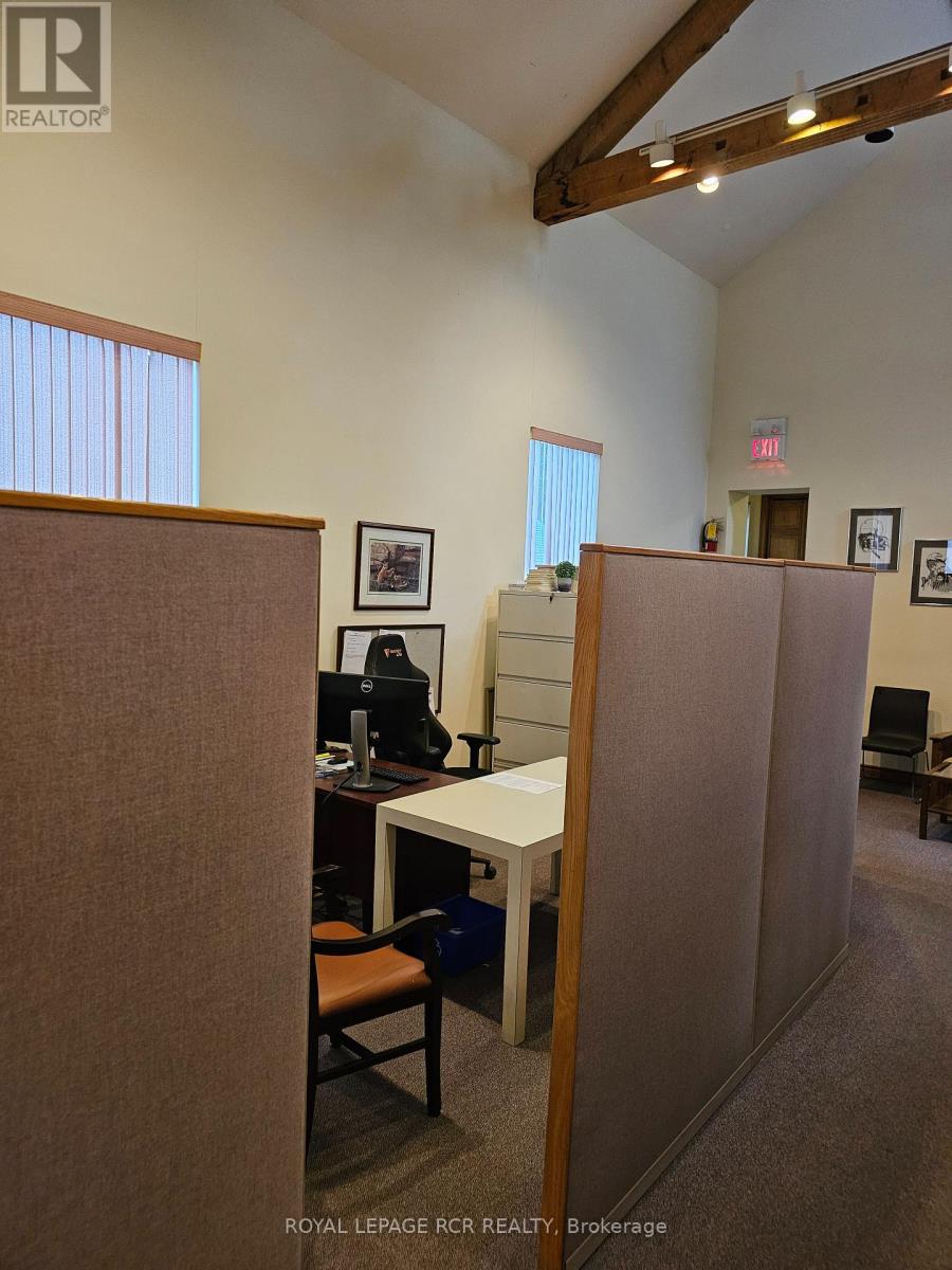 Main 2c - 411 Queen Street, Newmarket (Central Newmarket), Ontario  L3Y 2G9 - Photo 5 - N12819112