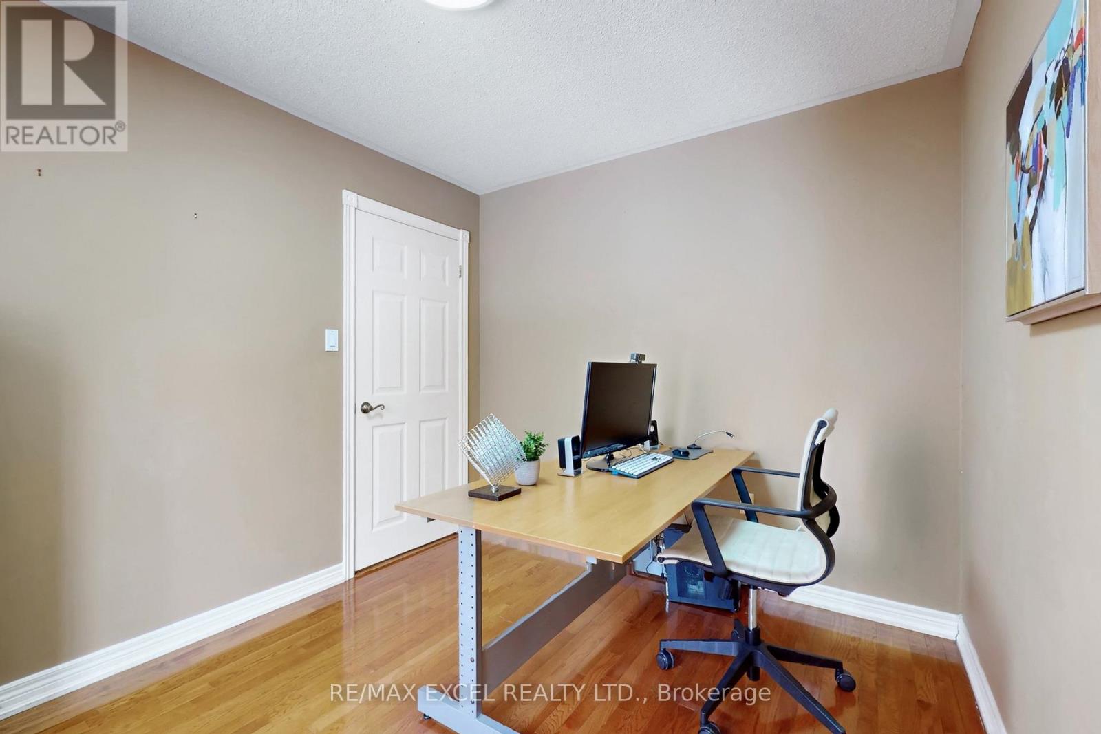 96 Ferncroft Drive, Georgina, Ontario  L4P 4G7 - Photo 17 - N12819236