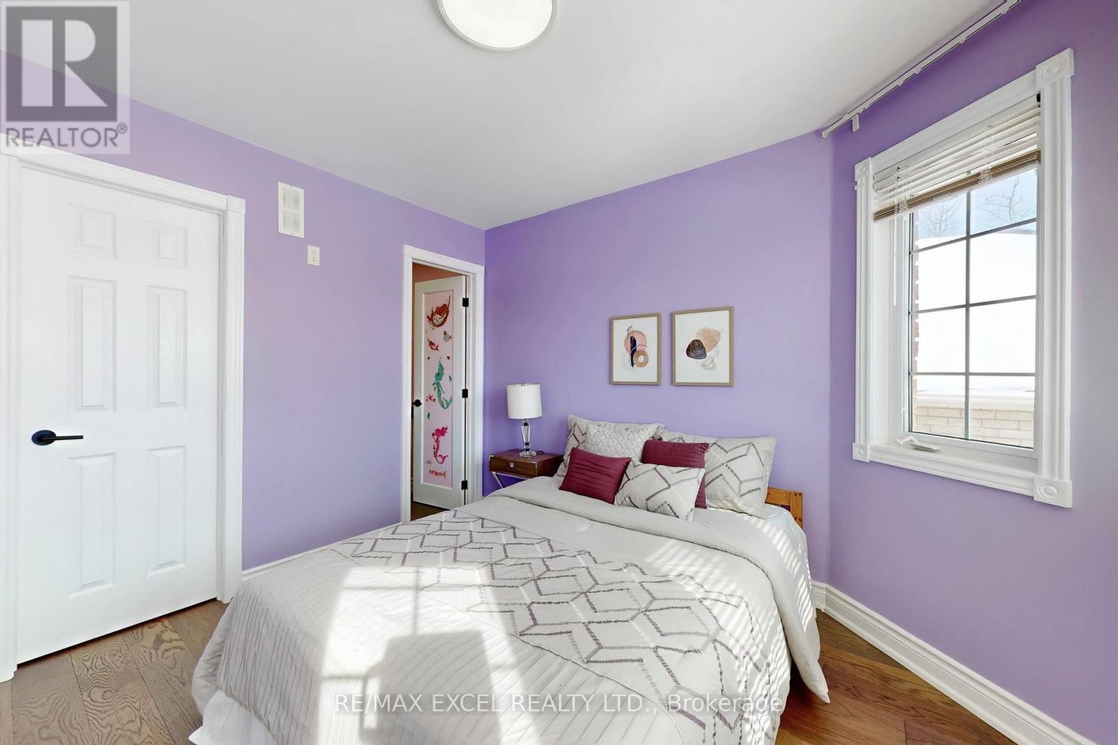 96 Ferncroft Drive, Georgina, Ontario  L4P 4G7 - Photo 27 - N12819236