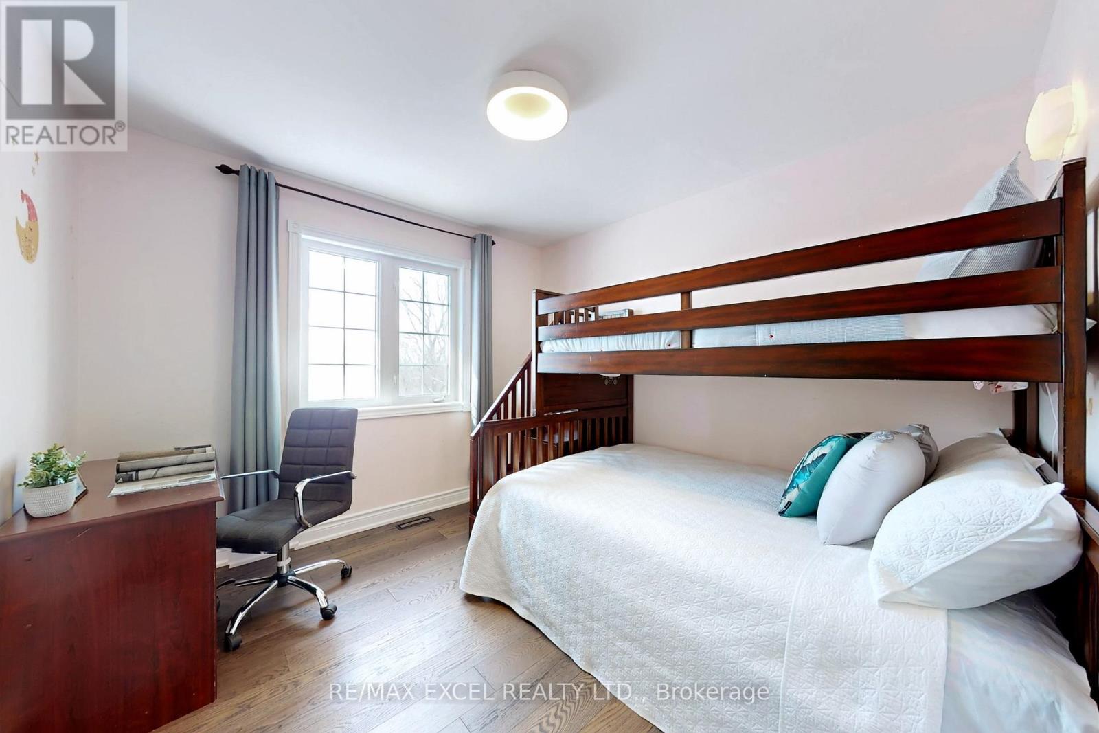 96 Ferncroft Drive, Georgina, Ontario  L4P 4G7 - Photo 31 - N12819236