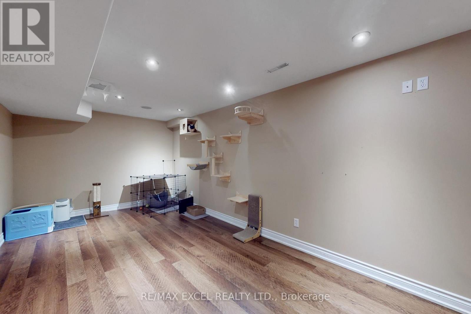 96 Ferncroft Drive, Georgina, Ontario  L4P 4G7 - Photo 40 - N12819236